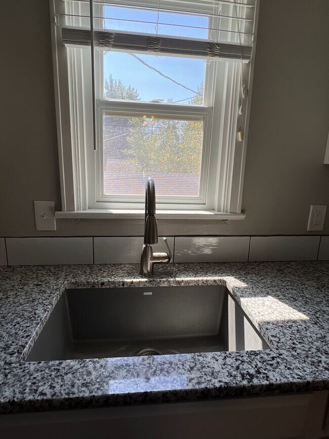 Building Photo - Chalmers Lemp Duplex LTR