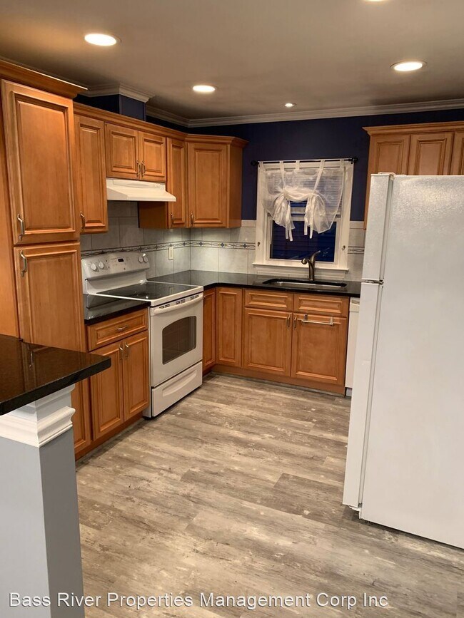 Foto del edificio - 2 br, 1.5 bath House - 41 Circuit Road North
