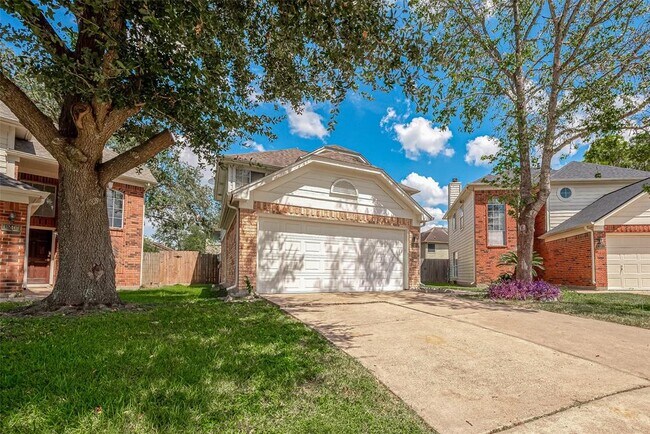 Building Photo - 12402 Settle Dr