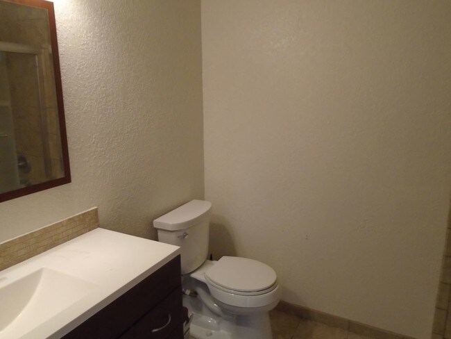 Building Photo - Completely Refurbished Coffey Park Home