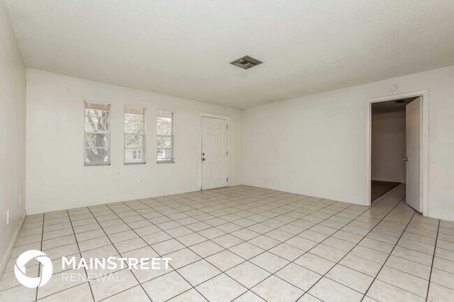 Foto del edificio - 865 S Lake Rd