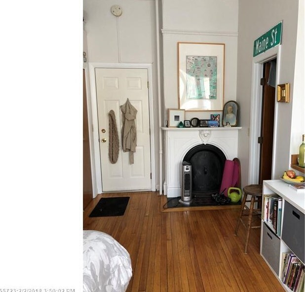 Studio - 102 Emery St