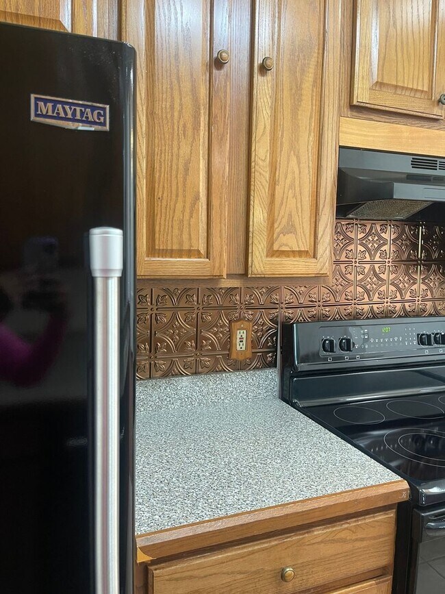 Foto del edificio - 2 Bedroom 2 Bathroom Penthouse Condo In Si...