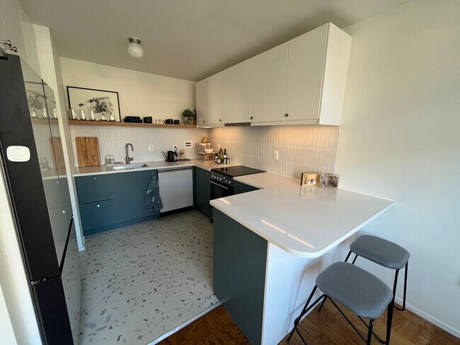 Remodeled kitchen - 380 N St SW