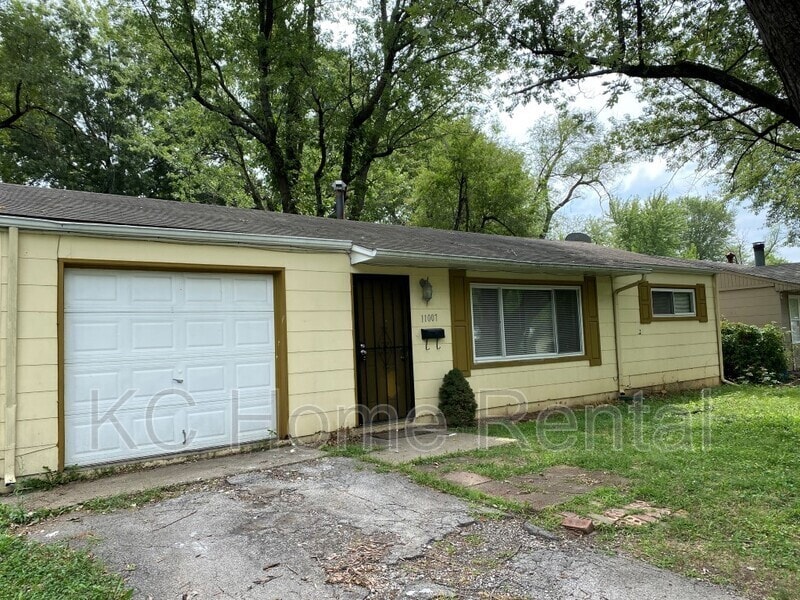 Primary Photo - 11007 Cambridge Ave