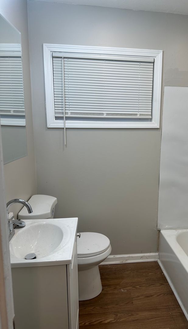 Building Photo - South Kansas City Home For Rent