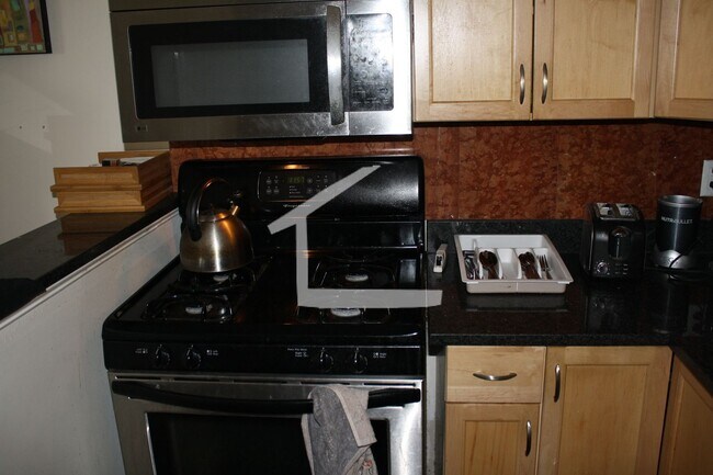 Photo - Charming 4 Bedroom Apartment