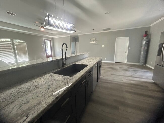 Building Photo - 6599 Johnson Ln