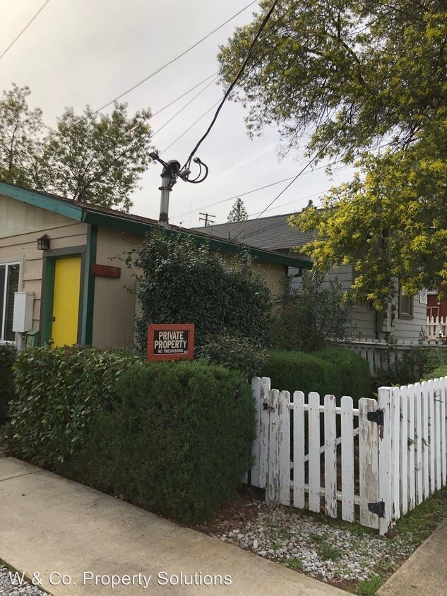Foto principal - 2153-2155 Placer St
