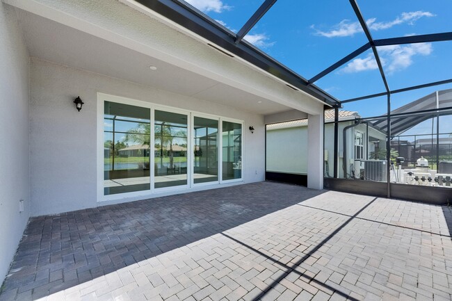 Foto del edificio - 4915 Sienna Isles Ave