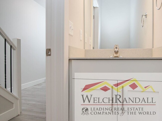 Foto del edificio - Live Comfortably in West Haven – Beautiful...