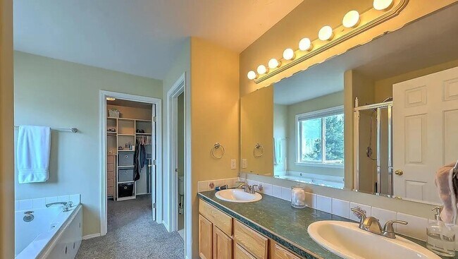 Foto del edificio - Fantastic home, in a great location!!!