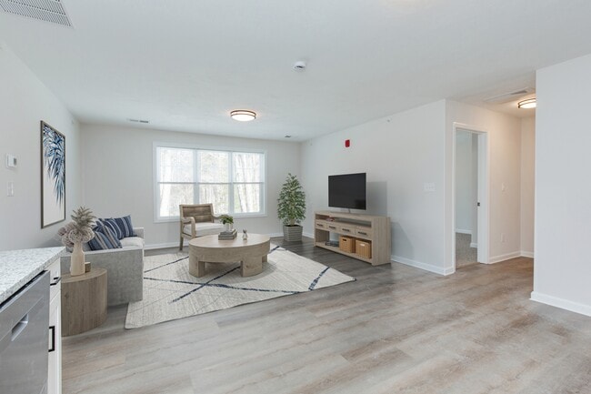 Photo - 60 Sherburne Ave (Tyngsborough, MA) Townhome