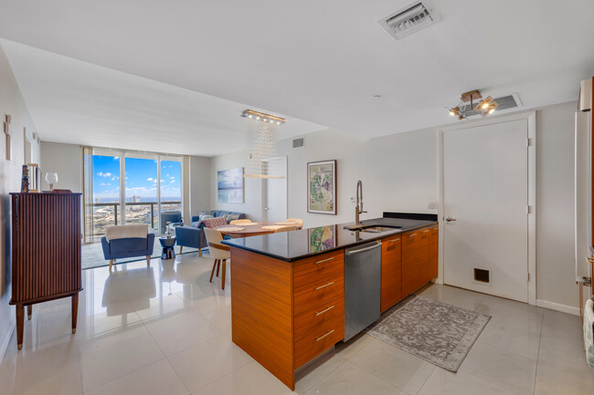 Foto del edificio - 50 Biscayne Blvd