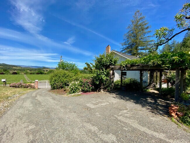 Foto del edificio - 3491 W Dry Creek Rd