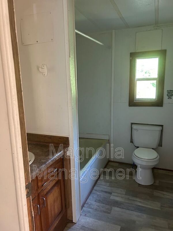 Foto del edificio - 168 Red Head Ln