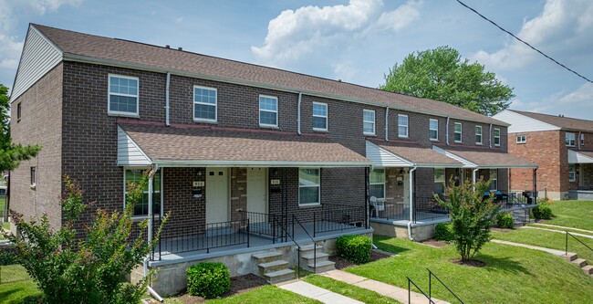 Building Photo - Foxridge Townhomes