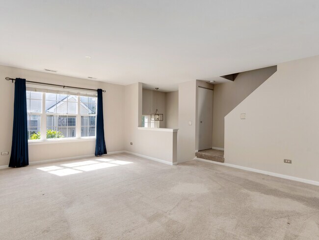 Foto del edificio - 2745 Canyon Dr