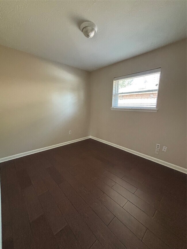 Foto del edificio - 409 Bellmar Ln