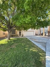 Building Photo - 2425 Island Paradise Ave