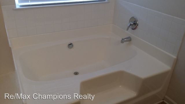 Foto del edificio - 5 br, 3 bath House - 1501 Adie Street
