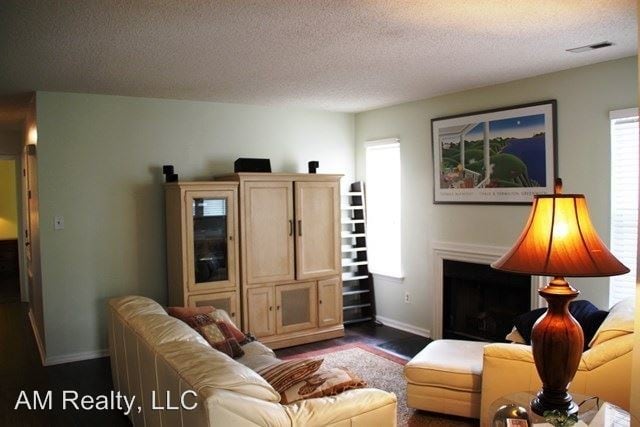 Foto del edificio - 2 br, 2 bath House - 6150 Gray Gate Ln Unit B