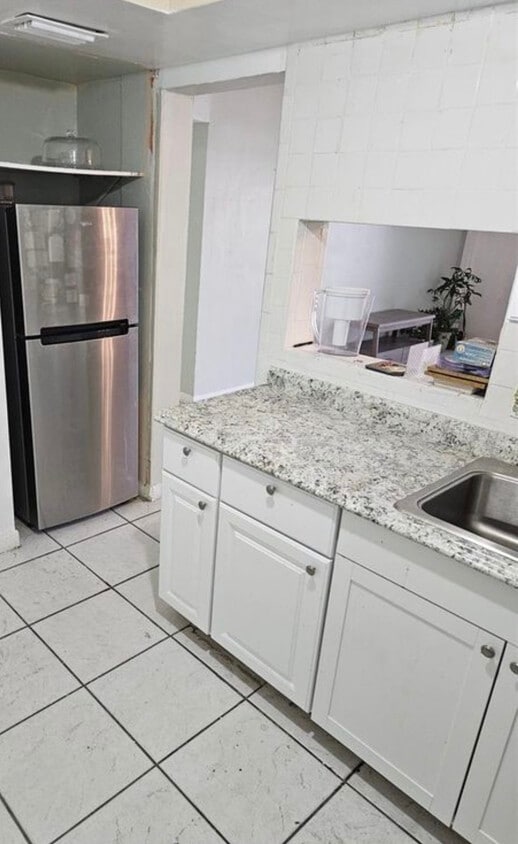 Primary Photo - 1460 NE 169th St