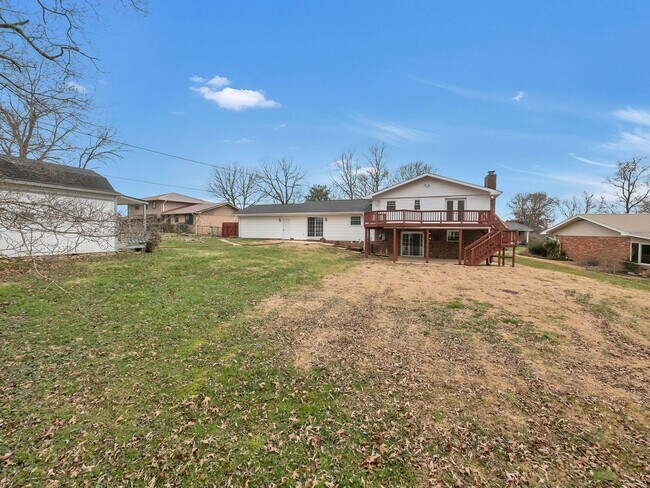 Foto del edificio - Available for rent: 4-Bedroom, 2- Bath Single-Family Home in Harrison, TN!