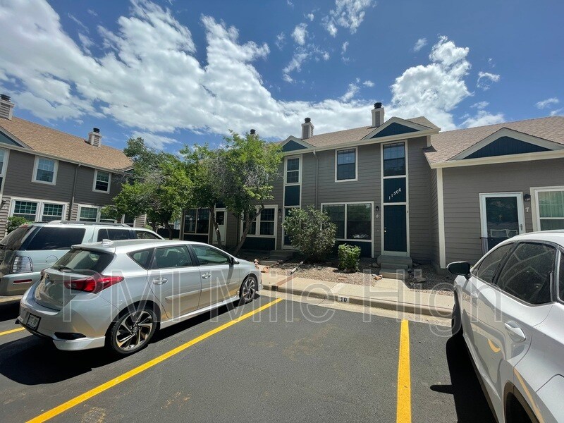 11506 Community Center Dr, Northglenn, CO 80233 Townhome Rentals in