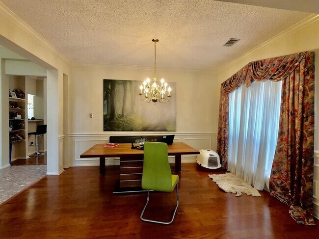 Foto del edificio - 223 Cove Dr