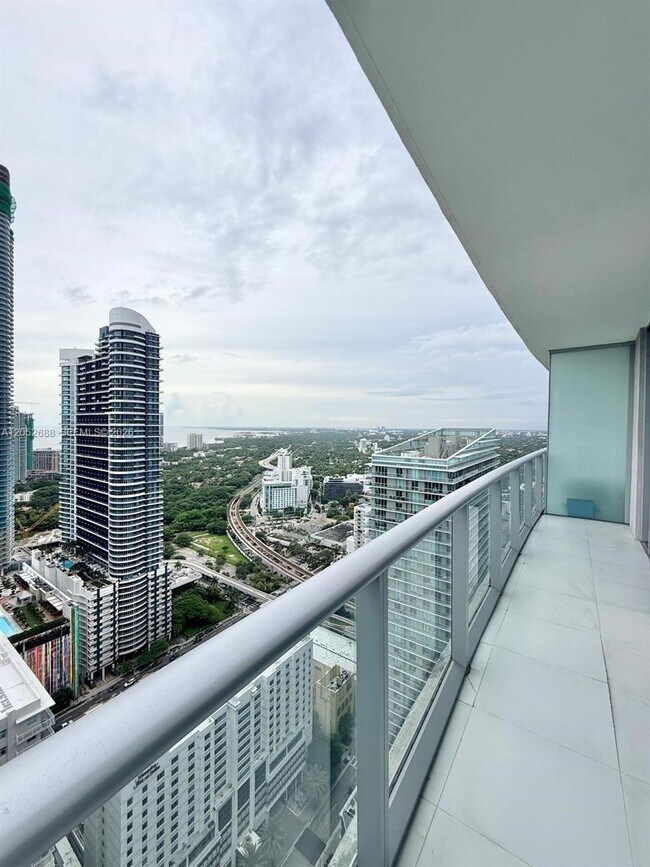 Building Photo - 1100 S Miami Ave