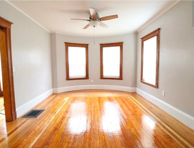 Foto del edificio - 67 Tonawanda St