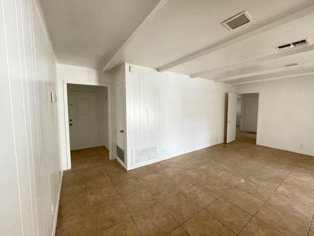 Foto del edificio - 1066 Burkshire Dr