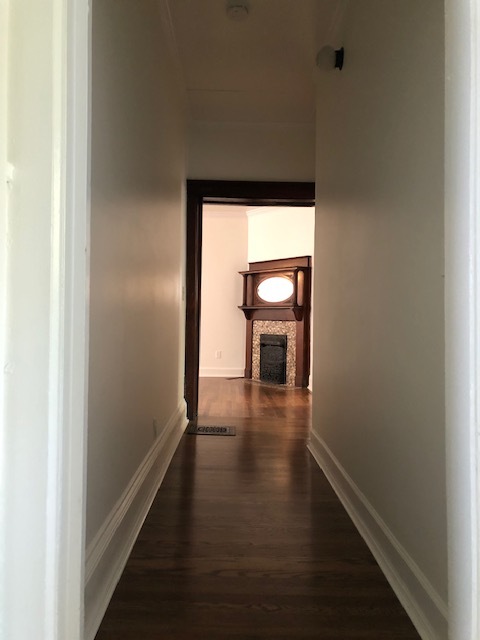 Hallway view to living room - 914 N Congress St