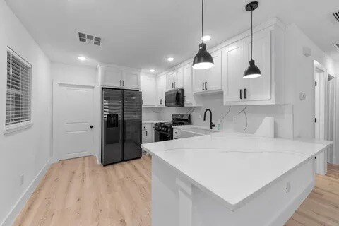 Foto del edificio - 842 E Laramie Ln