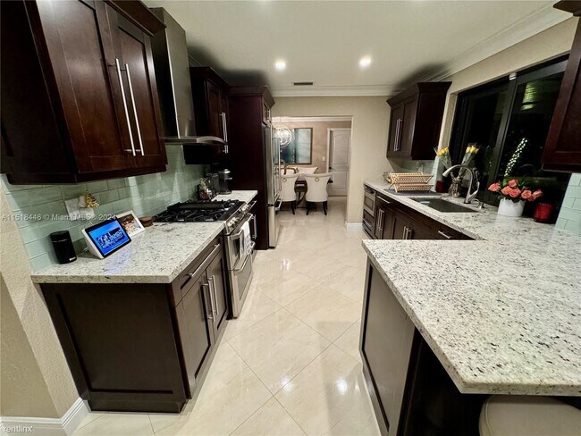 Building Photo - 3 br, 2 bath House - 15101 Garvock Pl # 0