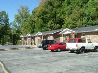 Building Photo - Deaton Apartments