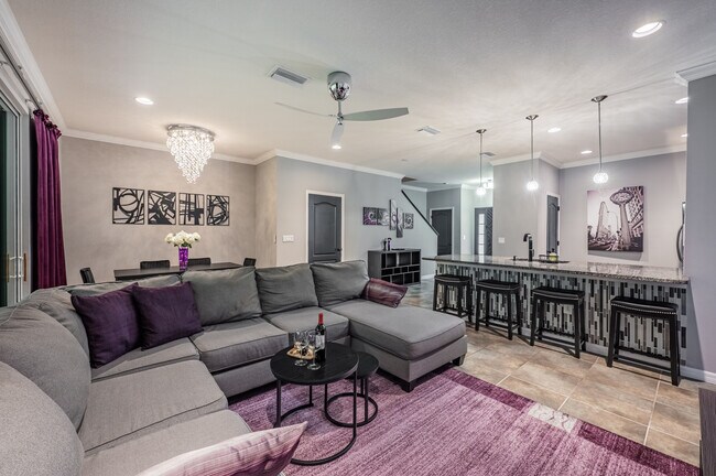 Foto del edificio - 8303 Pine River Rd