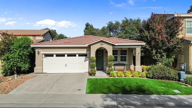 Building Photo - 325 Indian Runner Ct