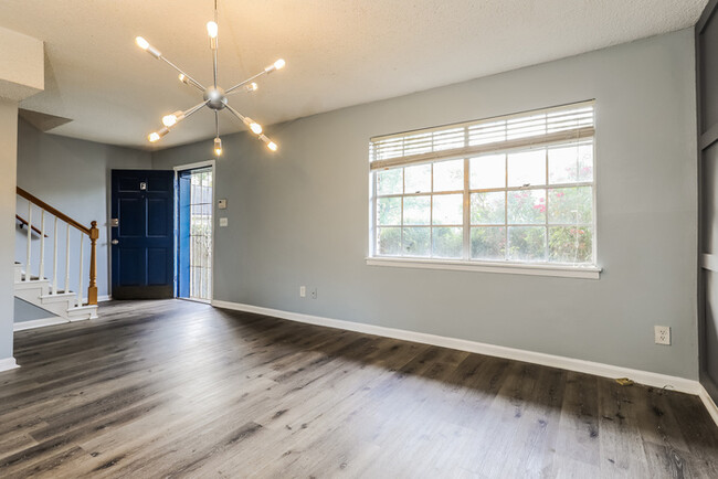 Foto del edificio - 4701 Flat Shoals Rd