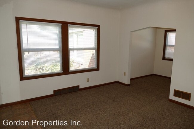 Building Photo - 5630 N Interstate Ave