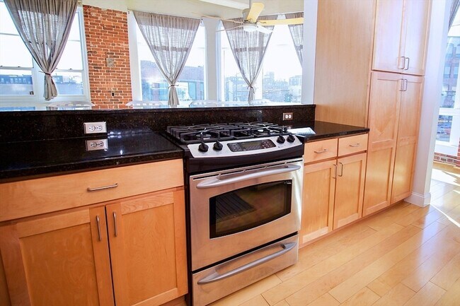 Foto del edificio - 51 Lafayette St