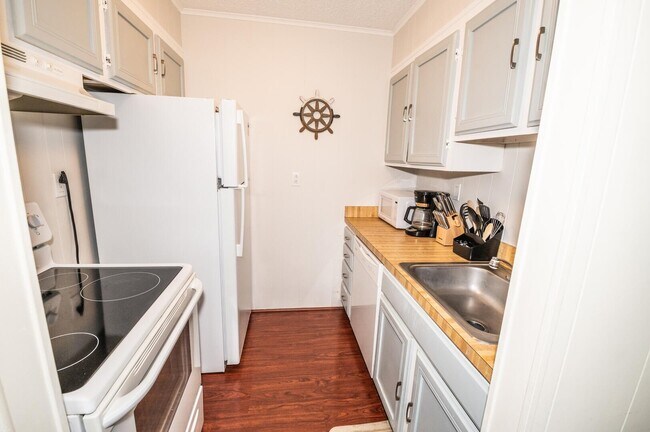 Foto del edificio - 424 Lark Ln