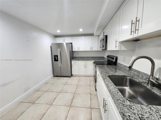 Building Photo - 7000 NW 186th St