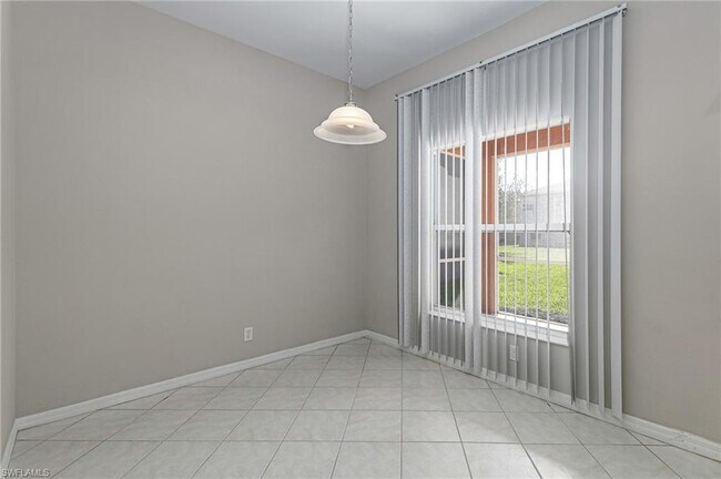 Building Photo - 8986 Falcon Pointe Loop