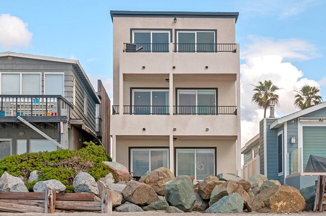 Building Photo - 630 Ocean Ln