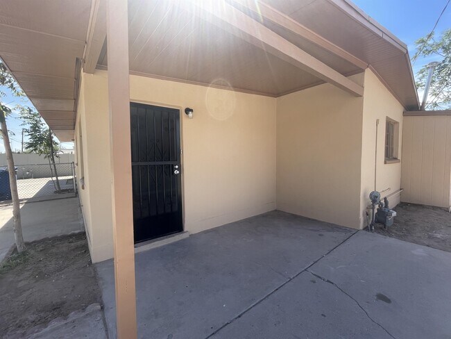 Building Photo - 4210 Manzana Ave