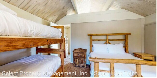 Foto del edificio - 5 br, 3 bath House - 2210 Inverness Dr