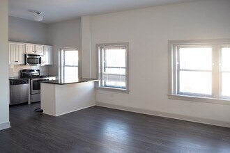 Interior Photo - The Newbern