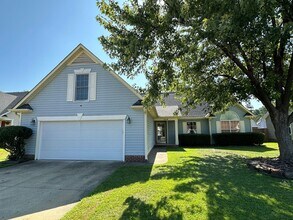 Building Photo - 1519 Pinebrook Dr